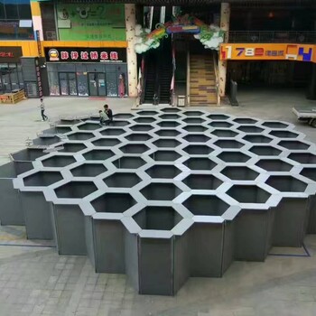 郑州雨屋展机械大象灯光展镜子迷宫活动租赁