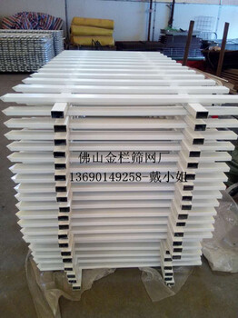 廣州白色PVC護欄機場護欄價格優惠環保實用