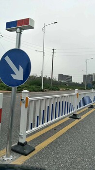 批發(fā)pvc道路護欄機場護欄鐵路護欄鋼格板