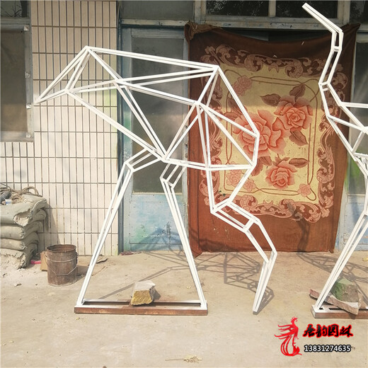 不銹鋼鏤空仙鶴雕塑方管焊接成型