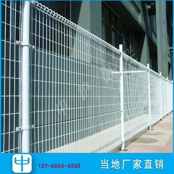 江門雙圈護(hù)欄網(wǎng)價(jià)格別墅通透圍欄網(wǎng)圖片公園邊框護(hù)欄現(xiàn)貨