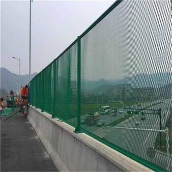 深圳防眩網(wǎng)隔離柵羅湖噴塑鋼板網(wǎng)鍍鋅防拋網(wǎng)價(jià)格