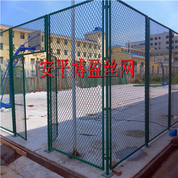 廠家定制棱形籃球場護欄網(wǎng)足球場護欄網(wǎng)體育球場圍欄網(wǎng)