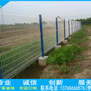 南寧護欄廠定做北海廠區(qū)折彎護欄海邊度假區(qū)圍欄