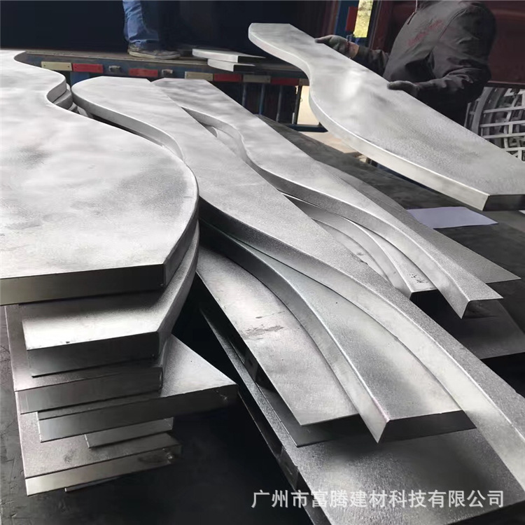 晴隆县弧形铝方通生产厂家多少钱