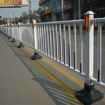 市政圍欄道路市政圍欄,鋅鋼圍欄廠家,城市道路圍欄-