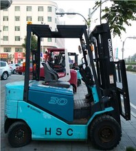 住友3吨电动叉车