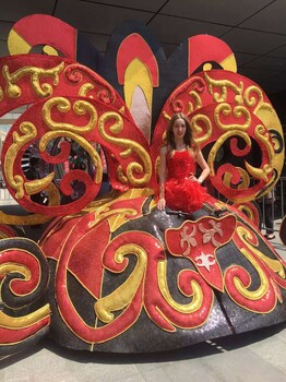 弘訊花車(chē)廠家價(jià)格、花車(chē)出租出售、花車(chē)租賃、正版花車(chē)