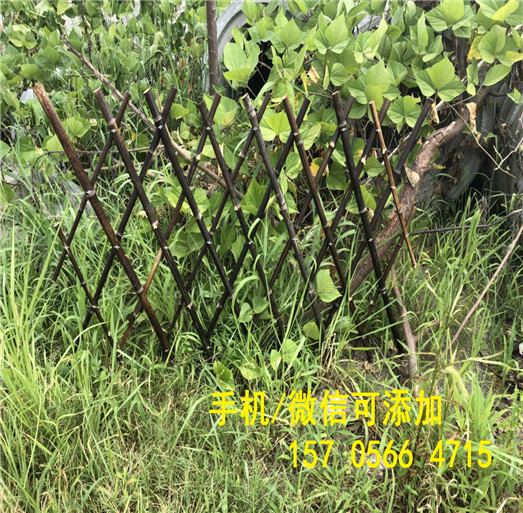 厂家供应漯河市源汇区pvc护栏围挡 草坪护栏