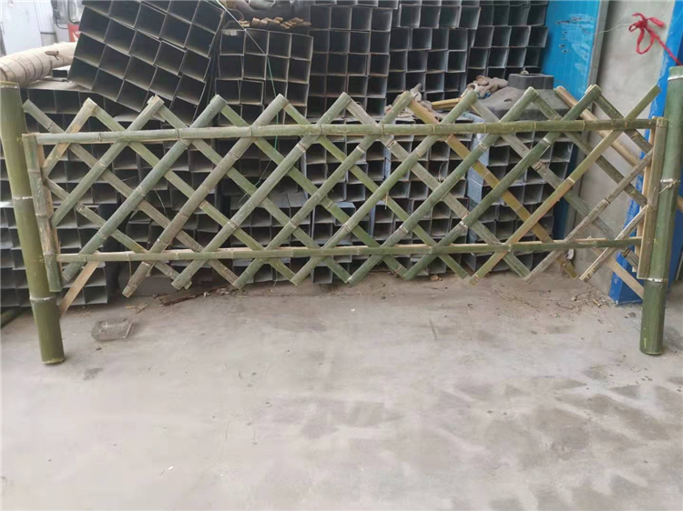 咸宁赤壁竹篱笆竹篱笆厂家pvc塑钢护栏pvc护栏供应