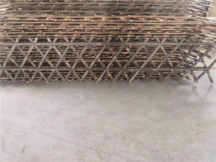 汕头 竹篱笆木围栏送立柱PVC塑钢护栏竹护栏 价格批发市场
