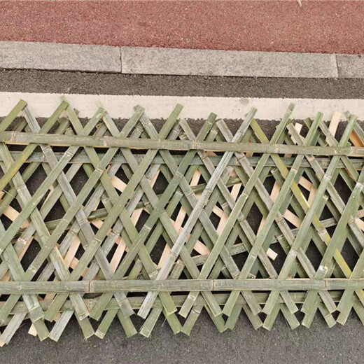 六安叶集区竹篱笆防腐木护栏伸缩碳化木护栏