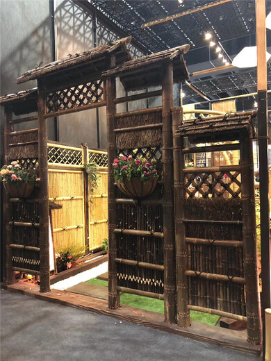 郑州高新区竹篱笆绿化护栏塑钢护栏pvc护栏竹园艺