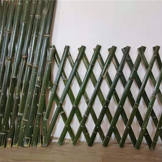 寿宁竹篱笆防腐木护栏草坪护栏塑钢护栏价格优惠