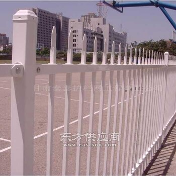 護(hù)欄網(wǎng)鐵藝護(hù)欄安平藍(lán)途絲網(wǎng)廠生產(chǎn)護(hù)欄隔離柵圍網(wǎng)