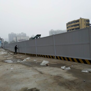 河南焦作厂家pvc施工围挡、工地隔离围挡、新型彩钢板围挡