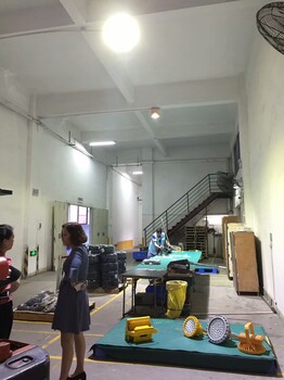 喷漆房车间一般用哪种防爆灯具