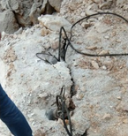 江苏扬州设备液压劈裂机械开裂石材的利器开挖基坑机械图片4