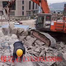 江苏广陵区无声爆破大型破开石头的设备液压爆破机大力神静爆棒广矿机械制造图片