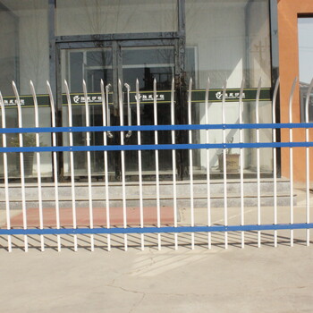 1.8米高围栏价格，1.8米高锌钢护栏厂家，1.8米高三横杠锌钢护栏现货