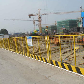 河南护栏厂家供应建筑工地施工防护栏杆临边护栏网