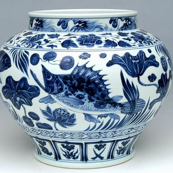重庆江北，南岸，巴南哪里可以免费鉴定瓷器，青瓷的收藏价值大不大.