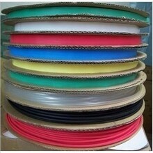 供應(yīng)PE收縮管黑色環(huán)保無毒無味熱收縮套管耐高溫腐蝕絕緣套管