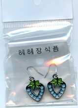 蓝莓耳环定制，少女韩版镶钻耳坠制作，深圳定制耳环厂图片