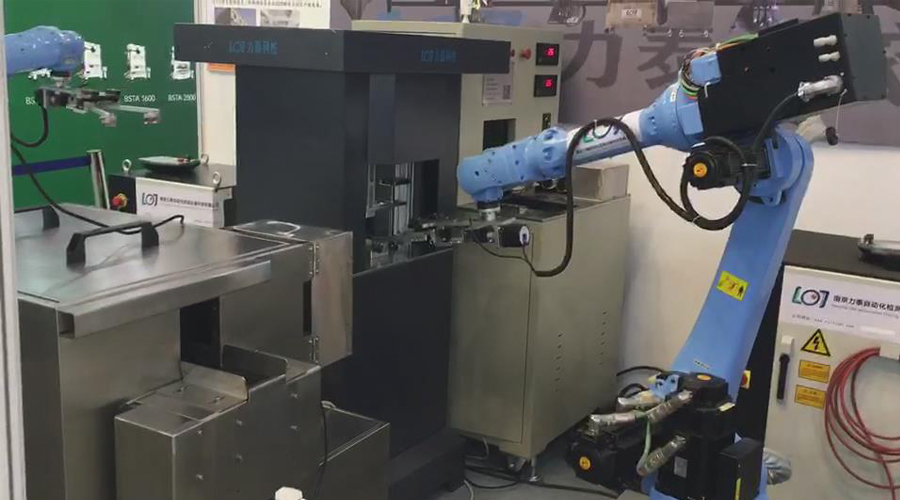 南京力泰锻造工业机器人自动上下料机械手臂定制厂家