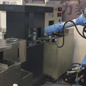力泰工业机器人用于锻造自动化生产线机械手定制