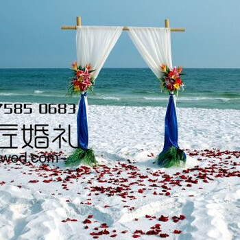 武汉婚礼策划海边婚礼布置