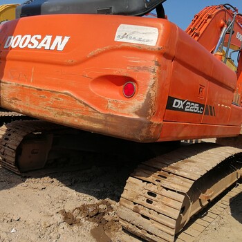 出售二手斗山DX225挖掘机，原版原样全国免费包送