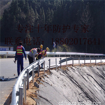 中山公路防撞欄批發(fā)佛山三波護(hù)欄廠家汕頭道路波形護(hù)欄價格