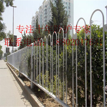 十堰市政護欄孝感人行道欄桿供應武漢道路隔離欄價格