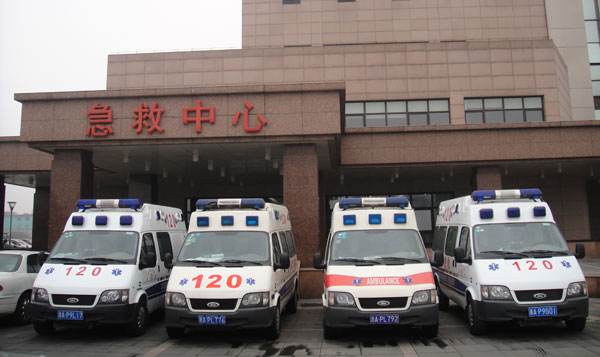 镇江私人120救护车出租服务至上