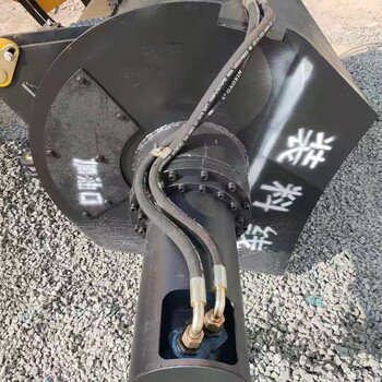 30鏟車改裝攪拌斗30裝載機(jī)安裝攪拌斗廠家山東中首重工