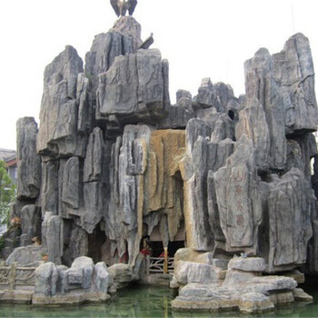 博尔塔拉人物雕塑施工队伍-博尔塔拉悬崖型假山款式新颖