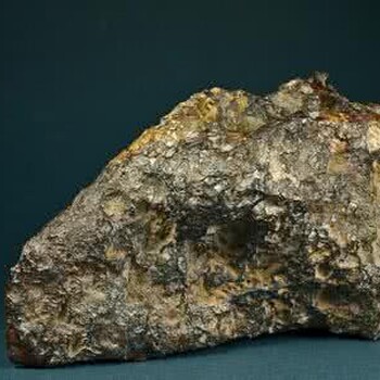 鉴定伊丁石陨石的方法有那些？怎么鉴定？