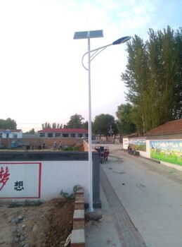 福瑞光電廊坊太陽能路燈陰雨天還能正常工作嗎