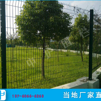汕头小区护栏网铁丝网围栏双边丝护栏连接方式