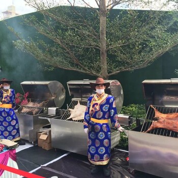 广东深圳惠州东莞广州佛山中山巴西烧烤哪家餐饮外宴公司做的烤全羊烤鳄鱼烤骆驼烤乳猪上门包办服务