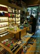 广州风林货架，文具展架，文具展柜，文具店装修，货架图片