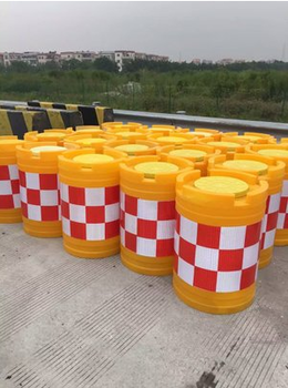 道路防撞桶 全新料塑料注水桶 交通设施预防墩警示圆形隔离墩