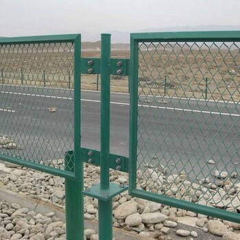 供應(yīng)高速防眩網(wǎng)公路鋼板網(wǎng)護(hù)欄安全隔離圍欄網(wǎng)菱形橋梁防拋網(wǎng)