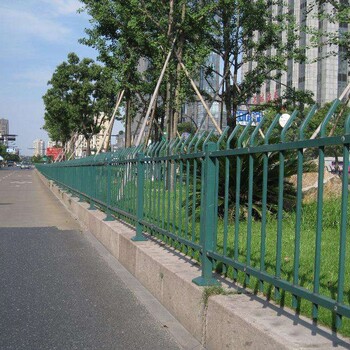南京草坪护栏价格花园围栏绿化带防护栏物业绿化草坪护栏
