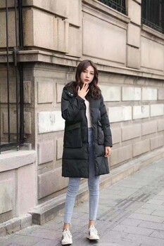杭州知恩春裝品牌折扣女裝批發(fā)廠家