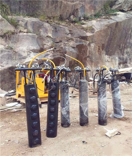 宜宾大型矿山开采采用液压裂石棒
