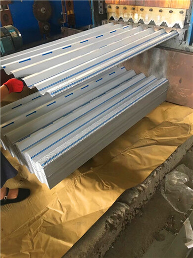 威海市YX65-430铝镁锰屋面板施工规格选择
