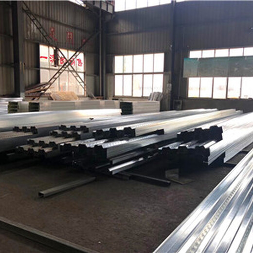 扬州市YX65-430铝镁锰屋面板施工规格选择