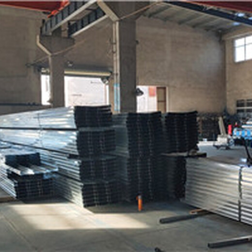 洛阳市YXB65-185-555（B）闭口式楼承板压型钢板规格尺寸